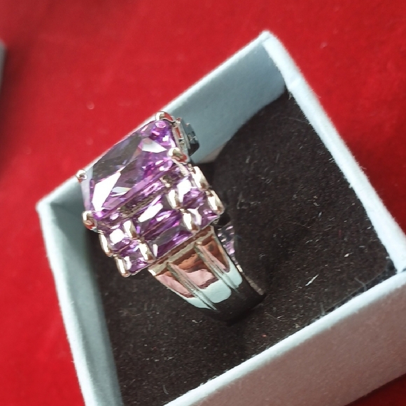 Elegant Purple Gemstone Ring Size 13 - Picture 4 of 6